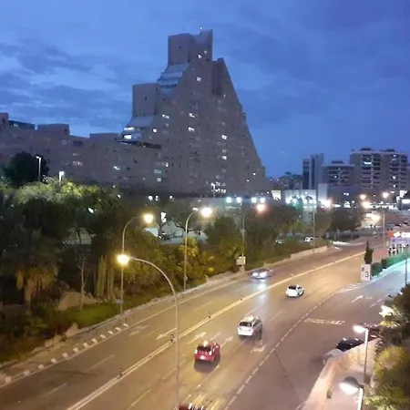 Privileged Setting Close To Plaza Mar 2 * لقنت