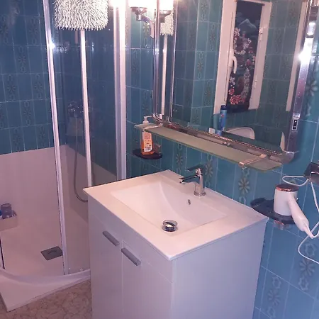 Privileged Setting Close To Plaza Mar 2 *