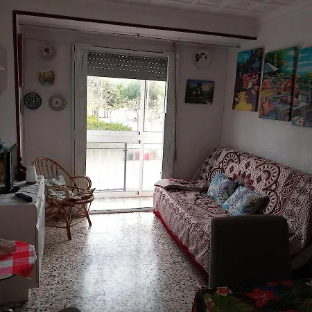 Privileged Setting Close To Plaza Mar 2
