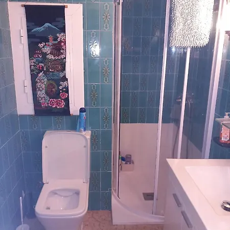 Privileged Setting Close To Plaza Mar 2 *